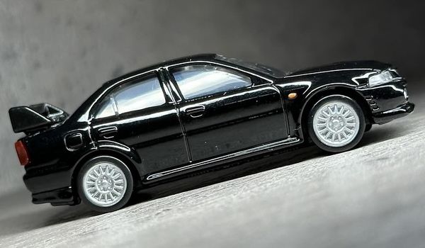 unbox xe đồ chơi Tomica Premium Transporter Mitsubishi Lancer Evolution VI GSR đẹp mắt thiết kế chân thực ấn tượng