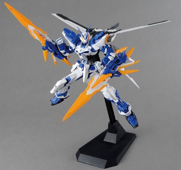 mô hình Gundam Astray Blue Frame D MG