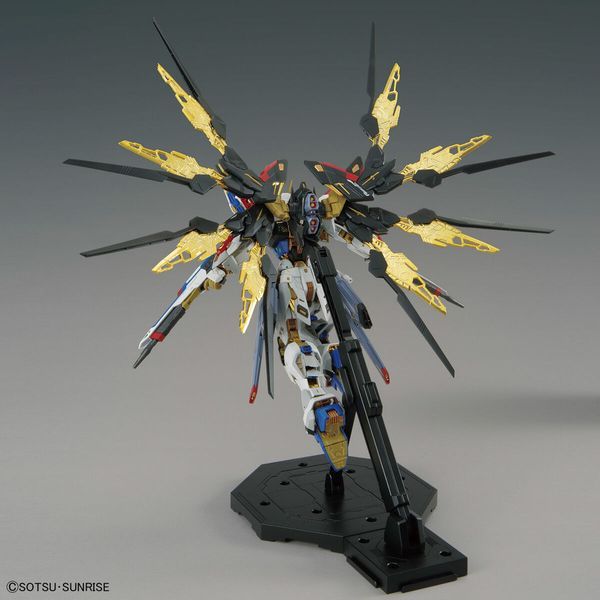 mô hình Strike Freedom Gundam MGEX Nhật Bản
