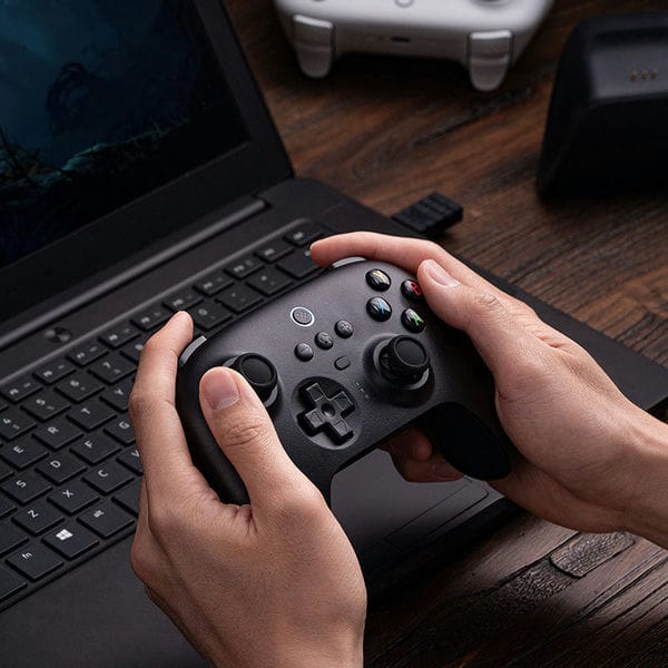 Tay cầm 8BitDo Ultimate Bluetooth Controller kèm dock sạc cho Nintendo Switch PC Steam Laptop Mobile màu đen