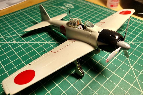 máy bay Mitsubishi A6M3 Type 32 Zero Fighter Hamp 1/48 Tamiya 61025 chất lượng cao