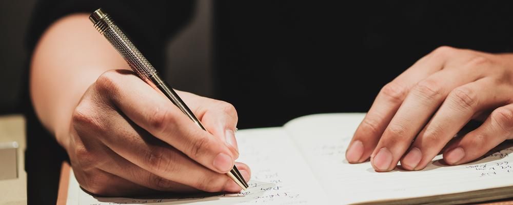 Kinh nghiệm chọn mua Bút Ký Cao Cấp làm quà tặng sếp - Không thể bỏ qua!
