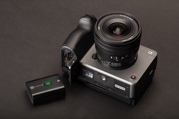 FX30-Sông Hồng camera