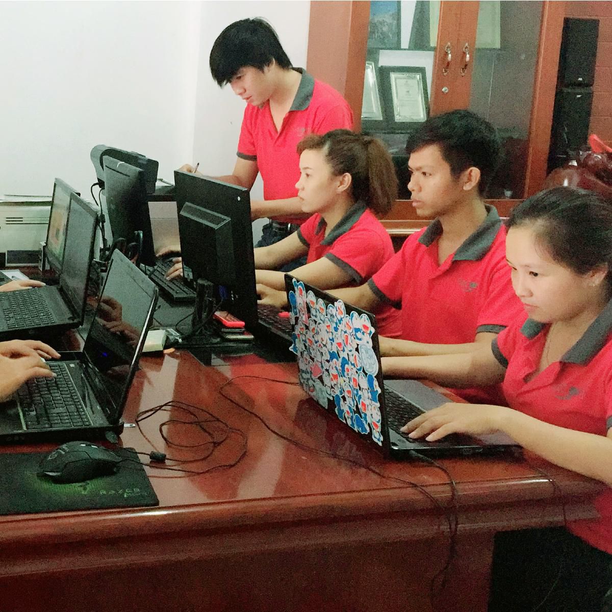 NHẬN ĐÀO TẠO THIẾT KẾ IN ẤN, KHẮC CON DẤU