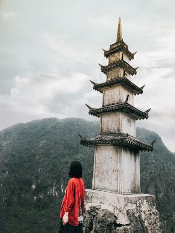 Dành một ngày khám phá vẻ đẹp Hang Múa Ninh Bình