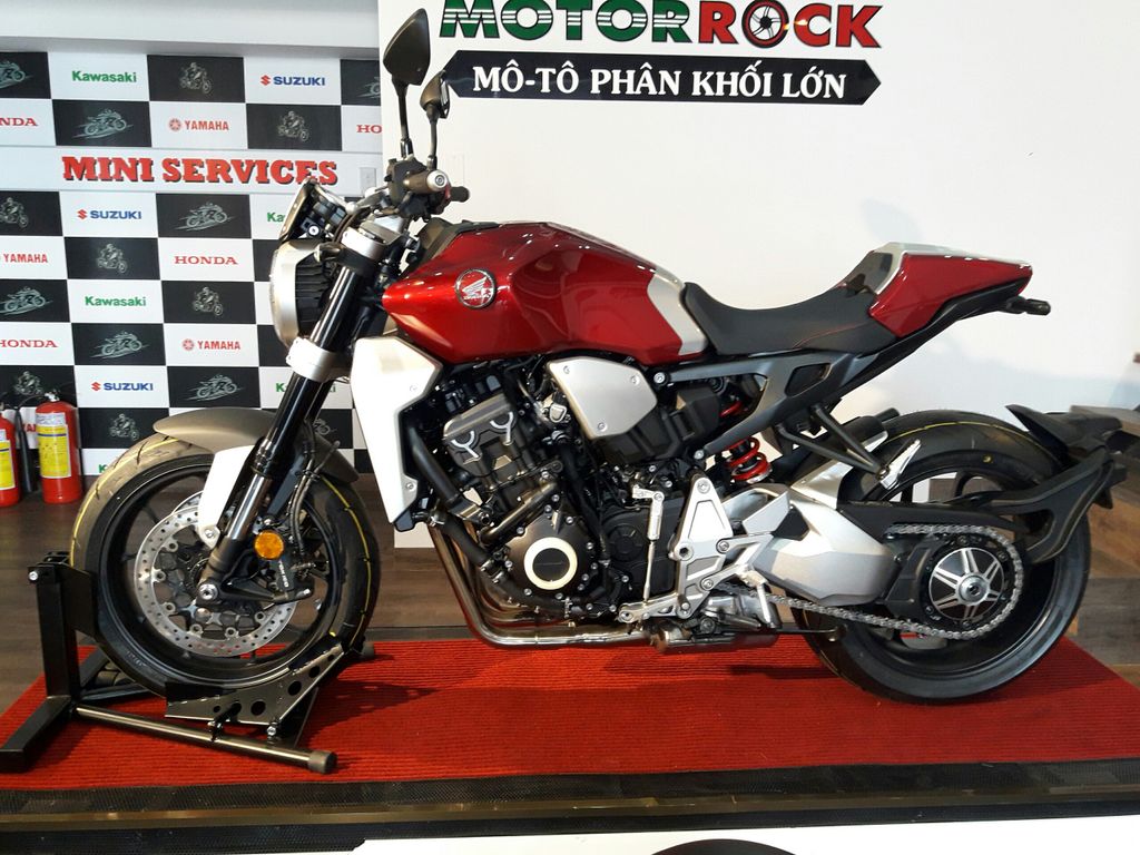 Honda CB1000R Plus - Hiệu năng mạnh mẽ, phong cách ấn tượng!
