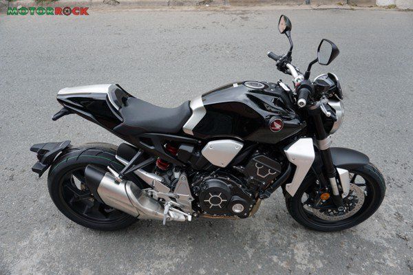 Honda CB1000R Plus 2018,Thả hồn trôi theo mây và gió để linh hồn lạc vào chốn hư vô.