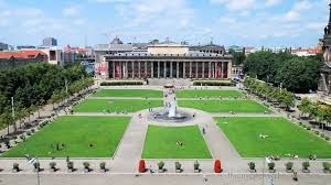 Tham quan đảo bảo tàng ở Berlin, nước Đức