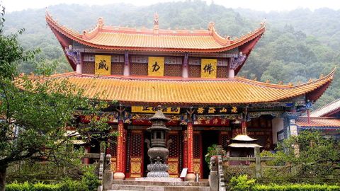Chùa Hoa Đình, ngôi chùa cổ lớn nhất Vân Nam, Trung Quốc