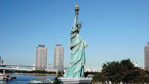 Vịnh Odaiba, khu vực thương mại và giải trí lớn của Tokyo