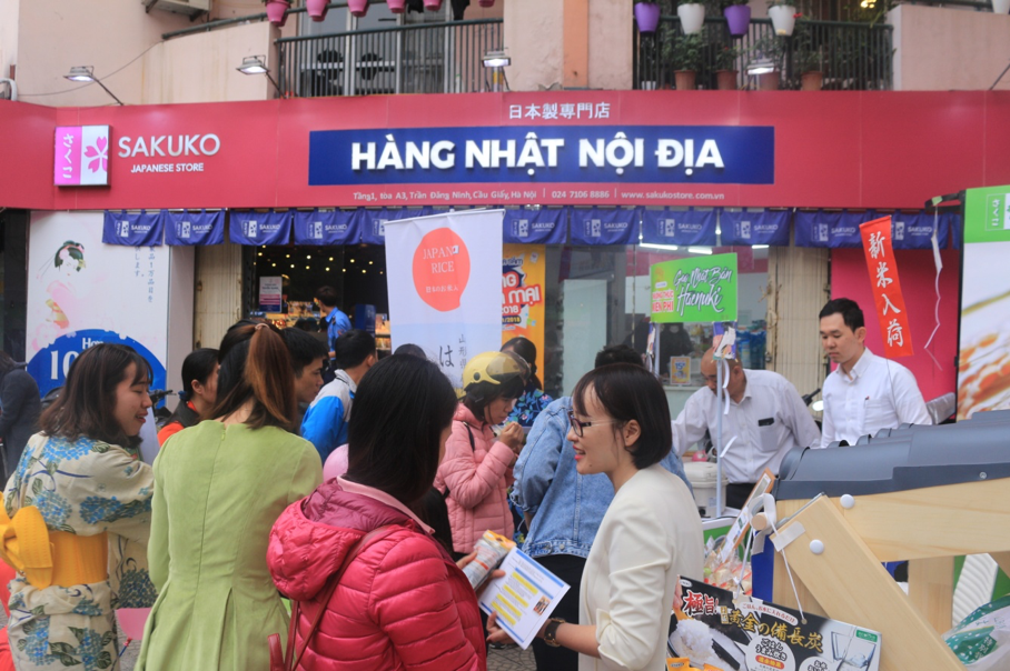 Ăn thử gạo nhật Haenuki miễn phí tại Siêu thị Sakuko Trần Đăng Ninh