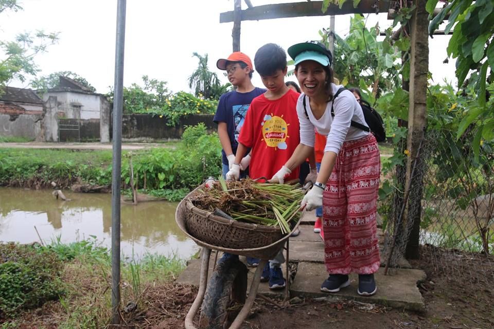 Thăm quan và trải nghiệm thực tế mô hình của Hương Hồng Hạc