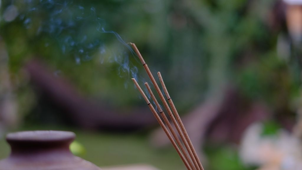 GIẢI THÍCH KẾT QUẢ PHÂN TÍCH KHÓI HƯƠNG CỦA HƯƠNG HỒNG HẠC