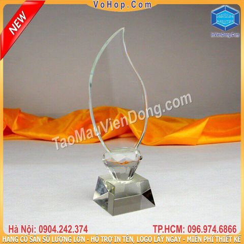 Mẫu biểu trưng pha lê tốt nhất đẹp nhất có sẵn tại Hà Nội Mẫu biểu trưng pha lê tốt nhất đẹp nhất có sẵn tại Hà Nội