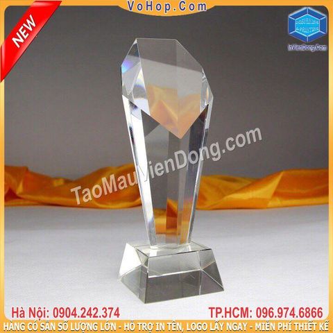 Các Mẫu biểu trưng pha lê cao cấp có sẵn tại Hà Nội Các Mẫu biểu trưng pha lê cao cấp có sẵn tại Hà Nội
