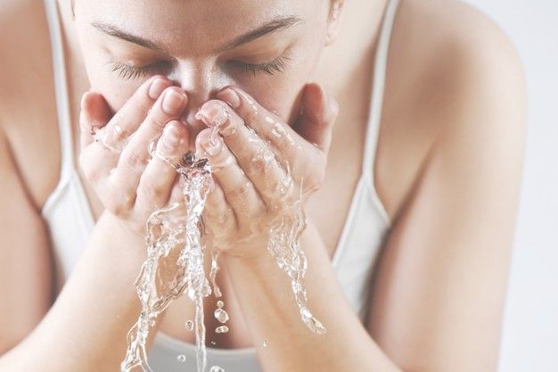 Những Sai Lầm Thường Gặp Khi Chăm Sóc Da Mụn