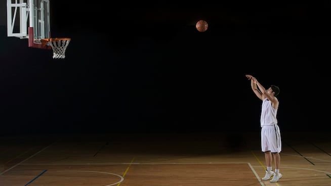 Giải pháp nào cho việc lực tay yếu + ném airball + dễ rớt bóng???