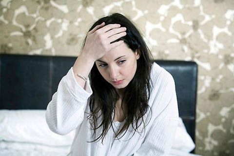 Lý giải tại sao thiếu ngủ lại là nguyên nhân gây tóc bạc sớm ở nữ giới