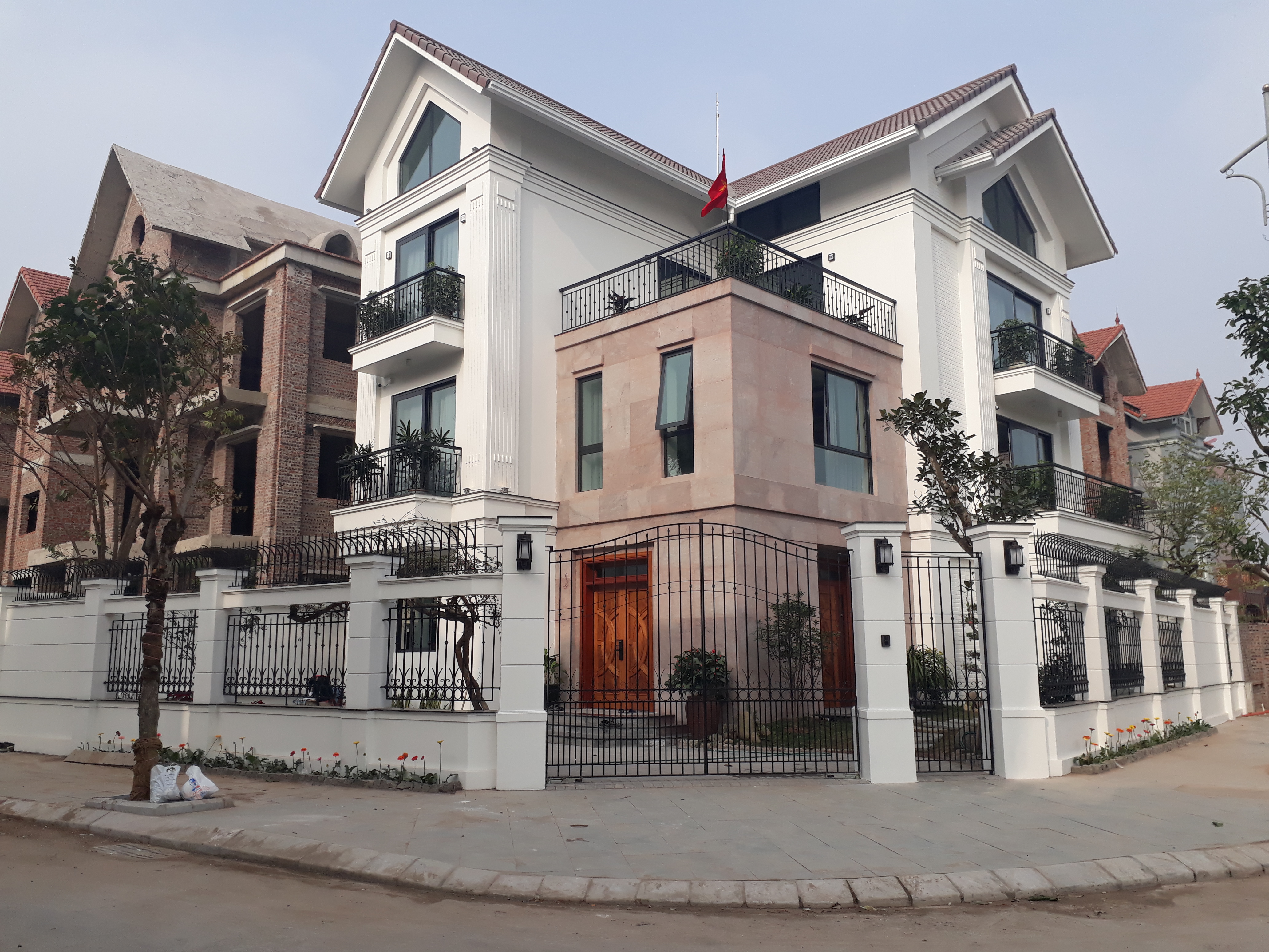 NHÀ THÔNG MINH THÀNH PHỐ GIAO LƯU - HÀ NỘI