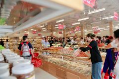 Hoàn tất may đồng phục cho hệ thống siêu thị đặc sản Phú Quốc Hương Đảo