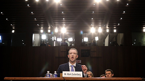 Mark Zuckerberg điều trần: Độc quyền, có thể có Facebook trả phí