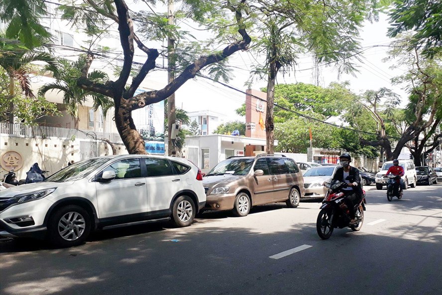 Bãi đỗ xe - Sự bất cập vẫn đang tồn đọng tại Đà Nẵng