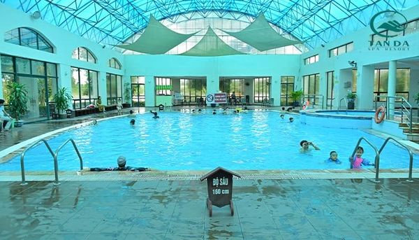 Bể bơi khoáng ở Tản Đà Spa Resort