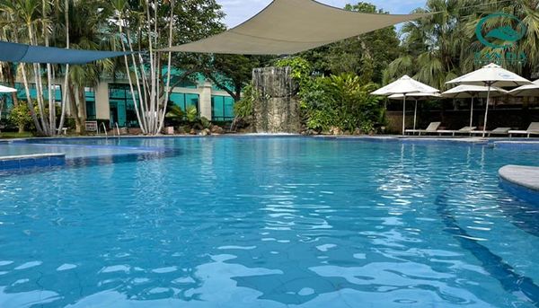 Hệ thống bể bơi khoáng ở Tản Đà Spa Resort