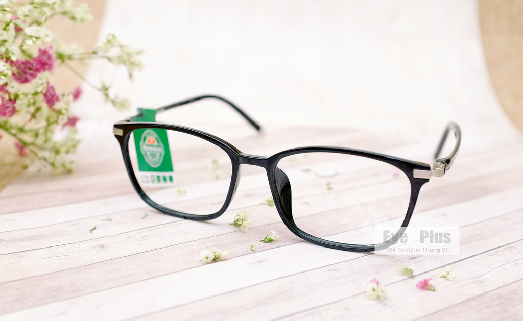 CÁCH CHỌN KÍNH CẬN 2 LỚP CHO TRẺ EM
