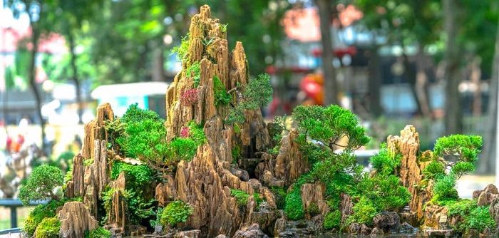 Hòn non bộ là gì? Mách bạn vài thế đẹp khi xây tiểu cảnh hòn non bộ