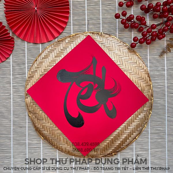 Mẹt chữ thư pháp viết tay trang trí tết