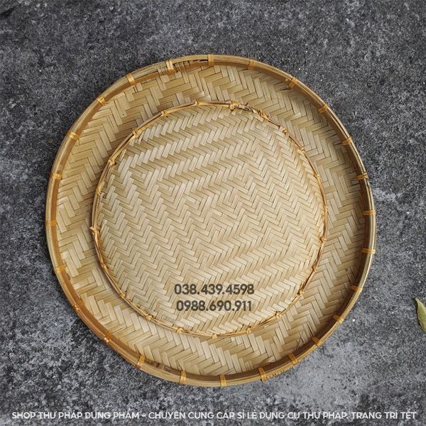 Mẹt chữ thư pháp viết tay trang trí tết