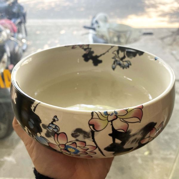 Bát sứ đựng mực hoa sen