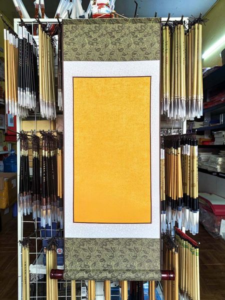 Biểu liễn lụa giấy xuyến chỉ nhuộm sáp