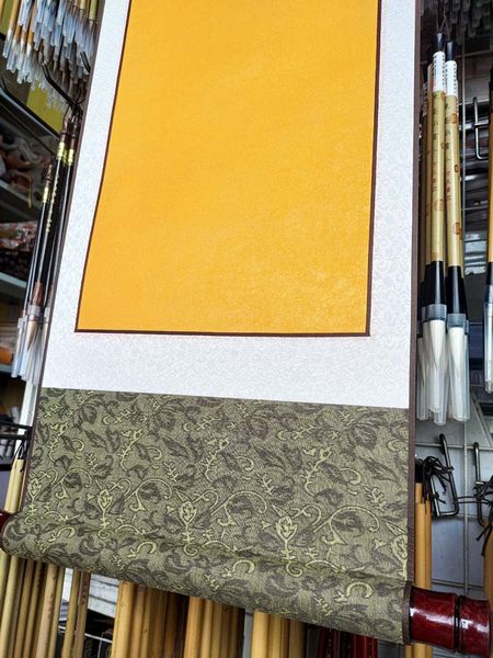 Biểu liễn lụa giấy xuyến chỉ nhuộm sáp