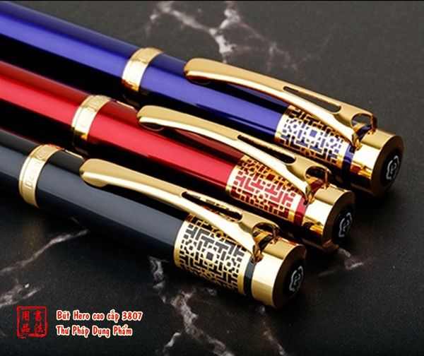 Chi tiết vỏ bút và nắp bút