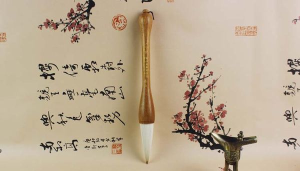 Bút lông thư pháp đại tự cán gỗ viết câu đối, biểu liễn