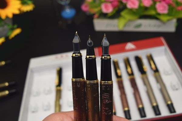 Bút máy thư pháp 12 con giáp