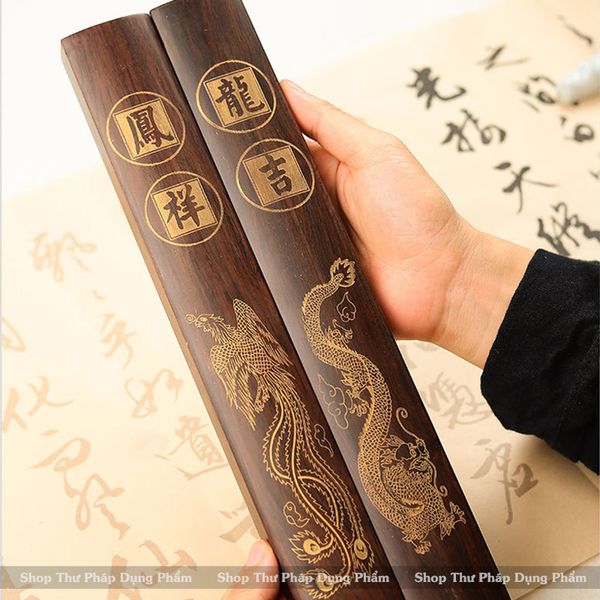 Chặn giấy thư pháp vẽ tranh gỗ tự nhiên Hắc Tử Mộc khắc hoa văn