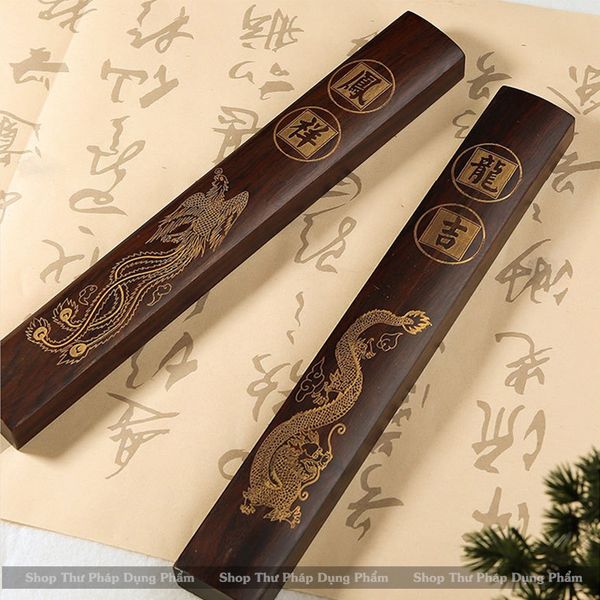 Chặn giấy thư pháp vẽ tranh gỗ tự nhiên Hắc Tử Mộc khắc hoa văn