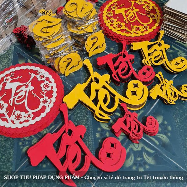 Thẻ gỗ chữ Tết thư pháp 2025 trang trí Tết truyền thống