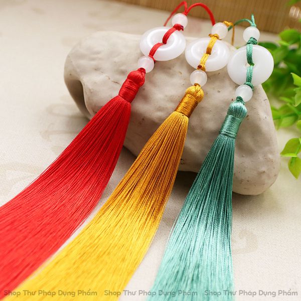 Dây treo tua rua ngọc bội bình an treo trang trí