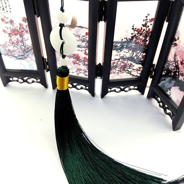 Dây treo tua rua ngọc bội bình an treo trang trí