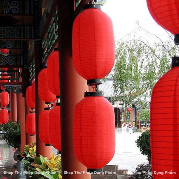 Đèn lồng đỏ dáng dài để ngoài trời trang trí tết, trung thu, sự kiện nhà hàng