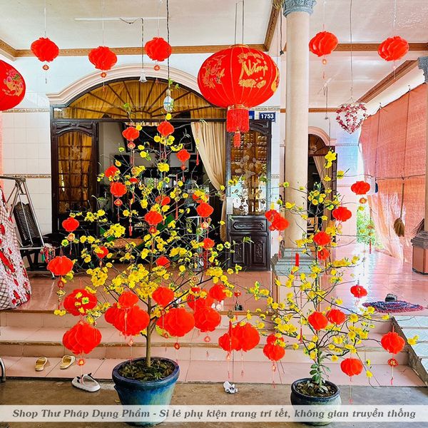 Đèn lồng đỏ nilon chống nước treo trang trí tết, decor không gian truyền thống