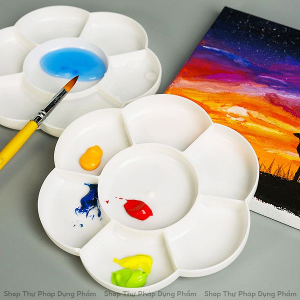 Đĩa pha màu vẽ hoa mai