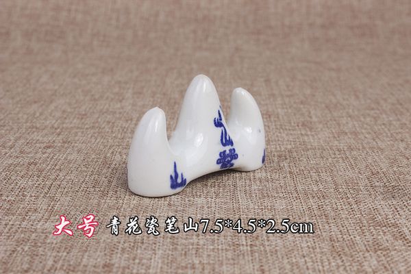 Gác bút viết thư pháp sứ