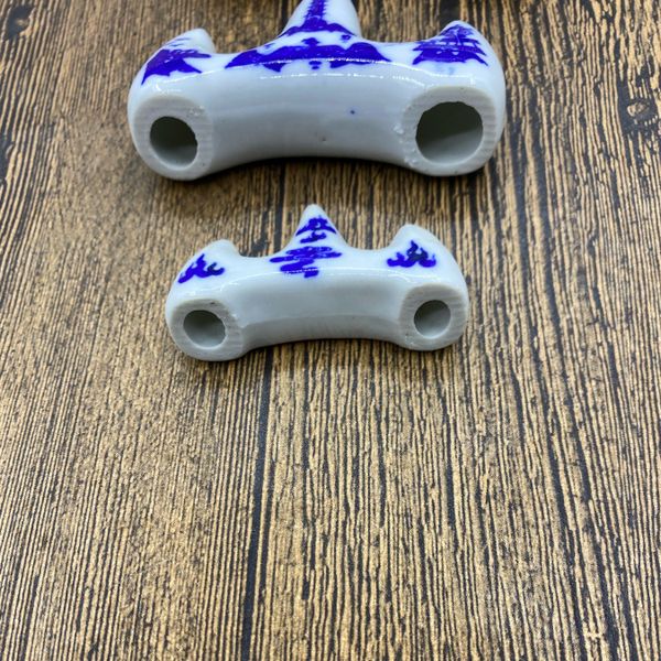 Gác bút viết thư pháp sứ