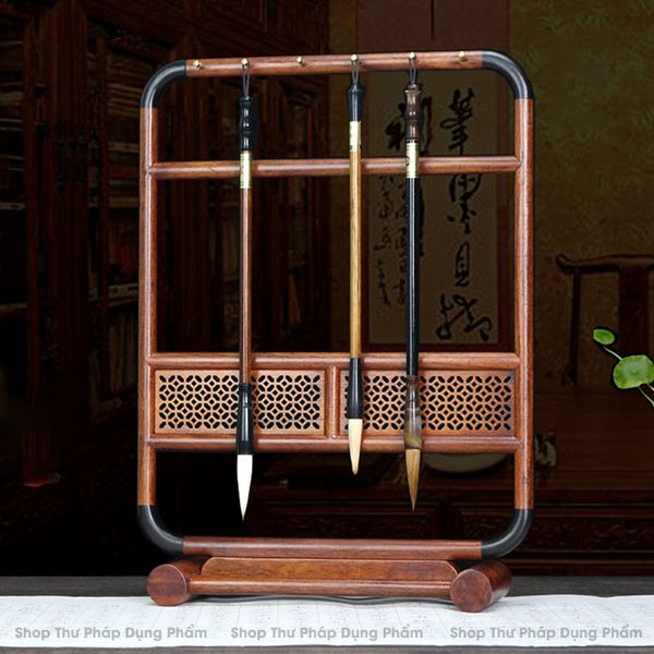 Giá treo bút lông thư pháp chất liệu gỗ trắc