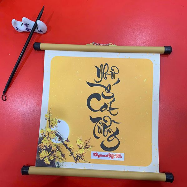 Giấy ốp treo trang trí in tranh mẫu mới 26x26cm OPM1